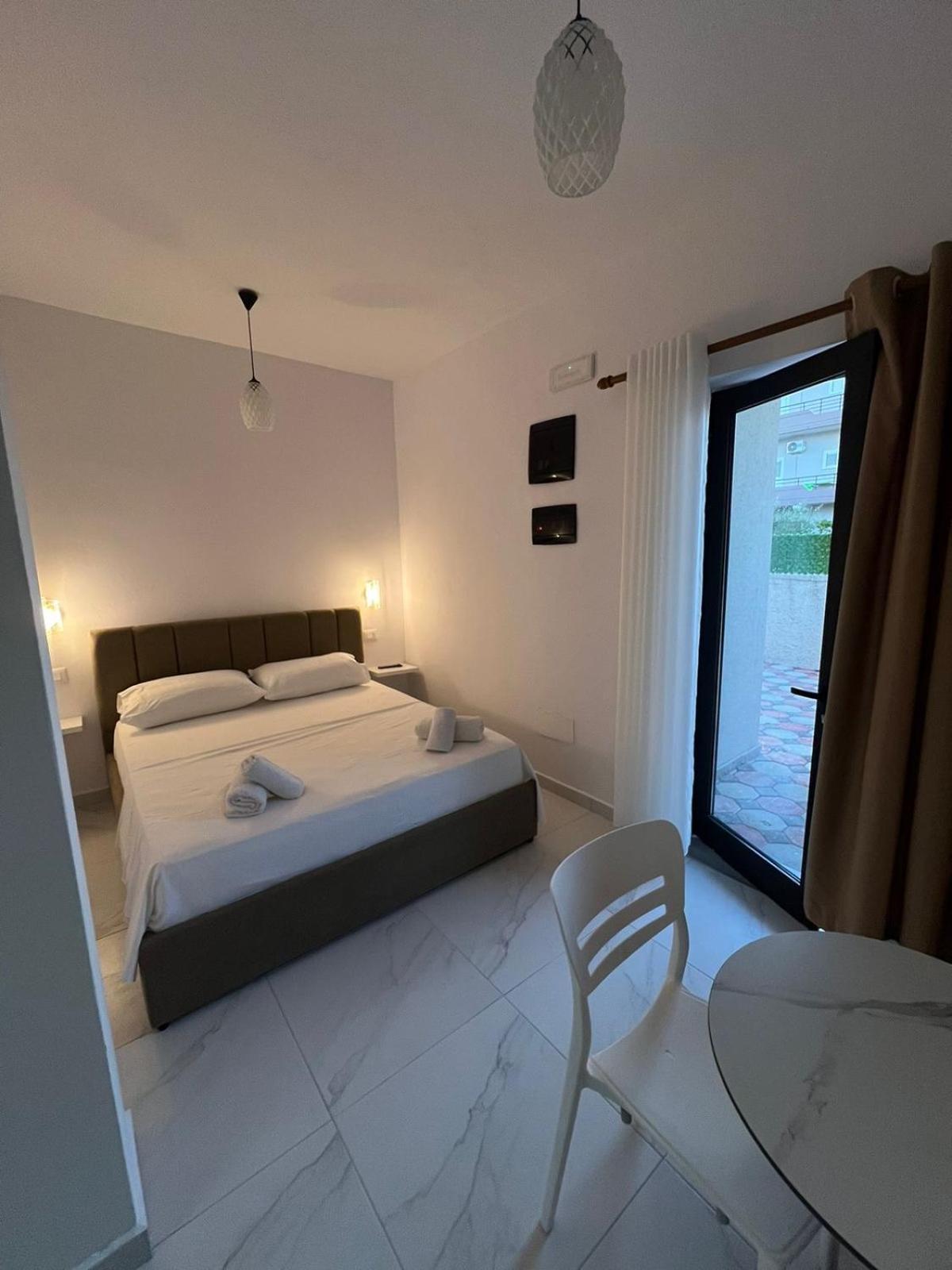 Dangolli House Lägenhet Vlorë Exteriör bild