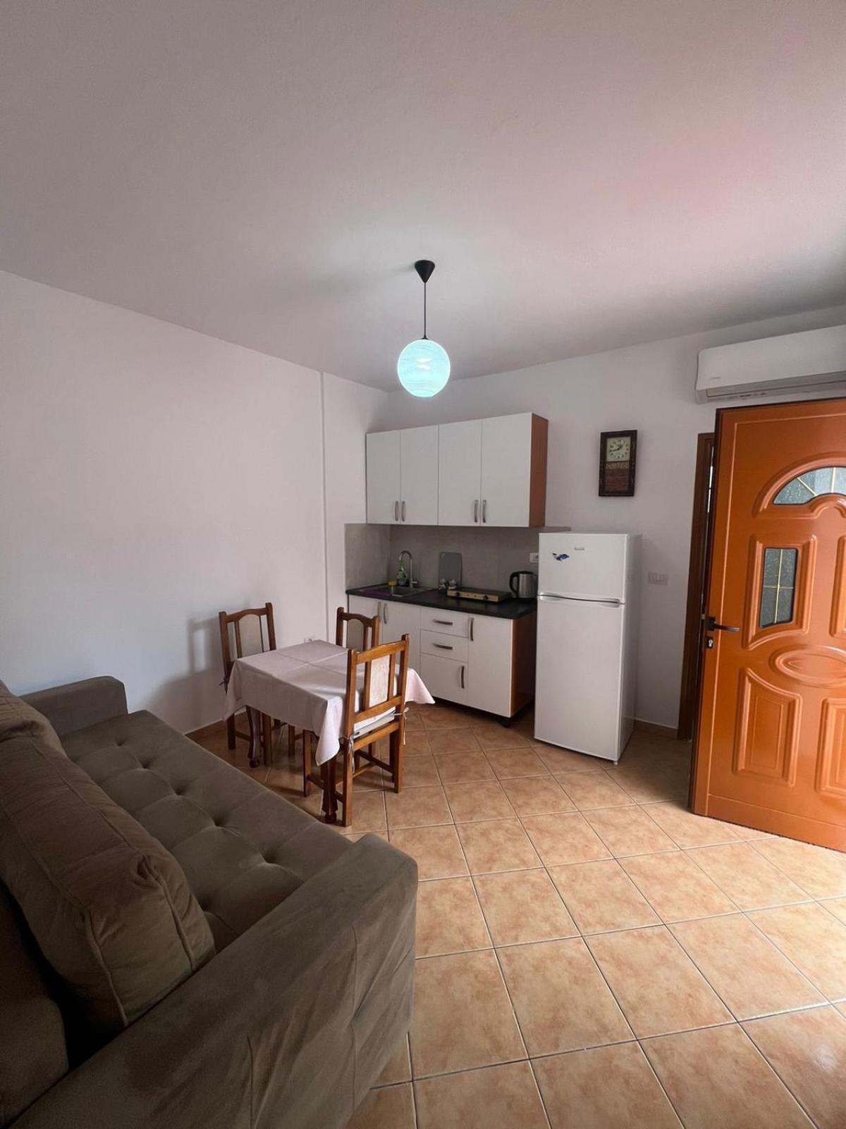 Dangolli House Lägenhet Vlorë Exteriör bild